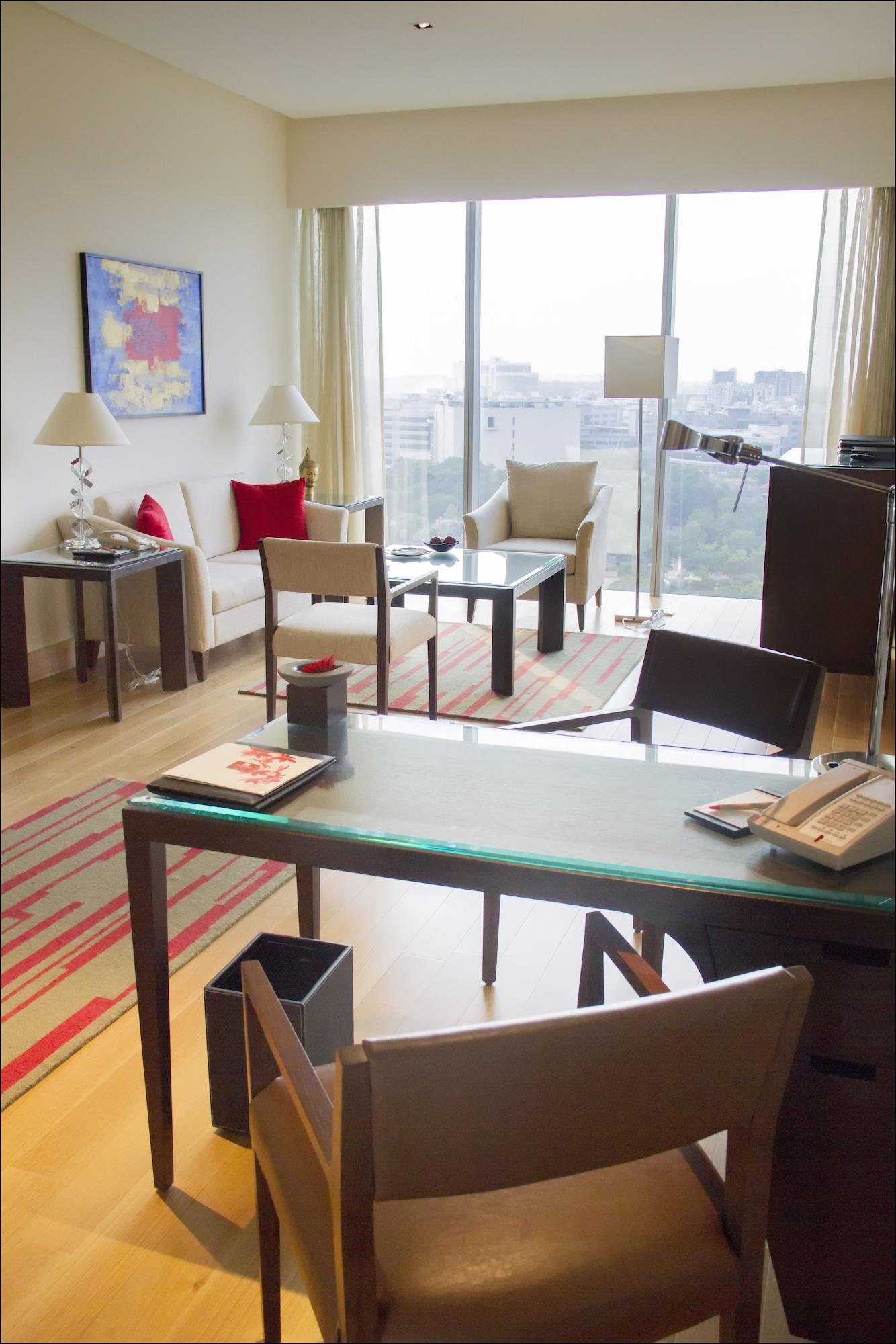โรงแรมไทรเด็นท์ไฮเดอร์ราแบด ไฮเดอราบัด ภายนอก รูปภาพ A typical hotel room