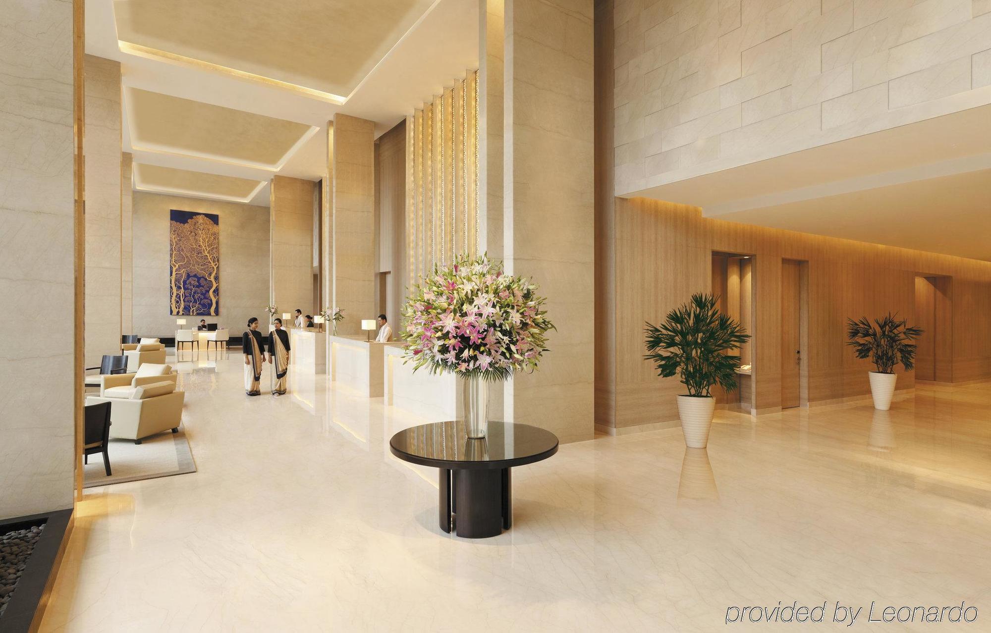 โรงแรมไทรเด็นท์ไฮเดอร์ราแบด ไฮเดอราบัด ภายนอก รูปภาพ Lobby
