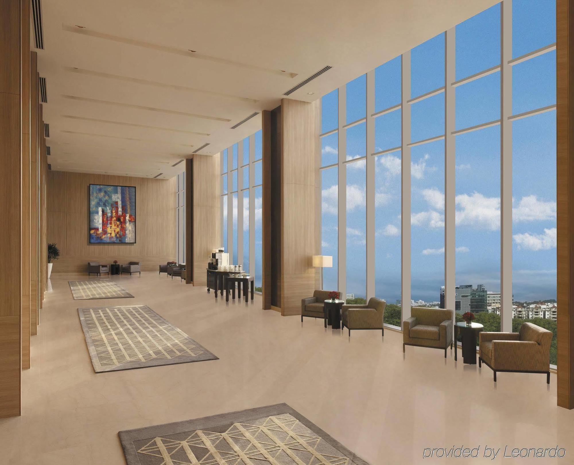 โรงแรมไทรเด็นท์ไฮเดอร์ราแบด ไฮเดอราบัด ภายนอก รูปภาพ The Sky Lounge